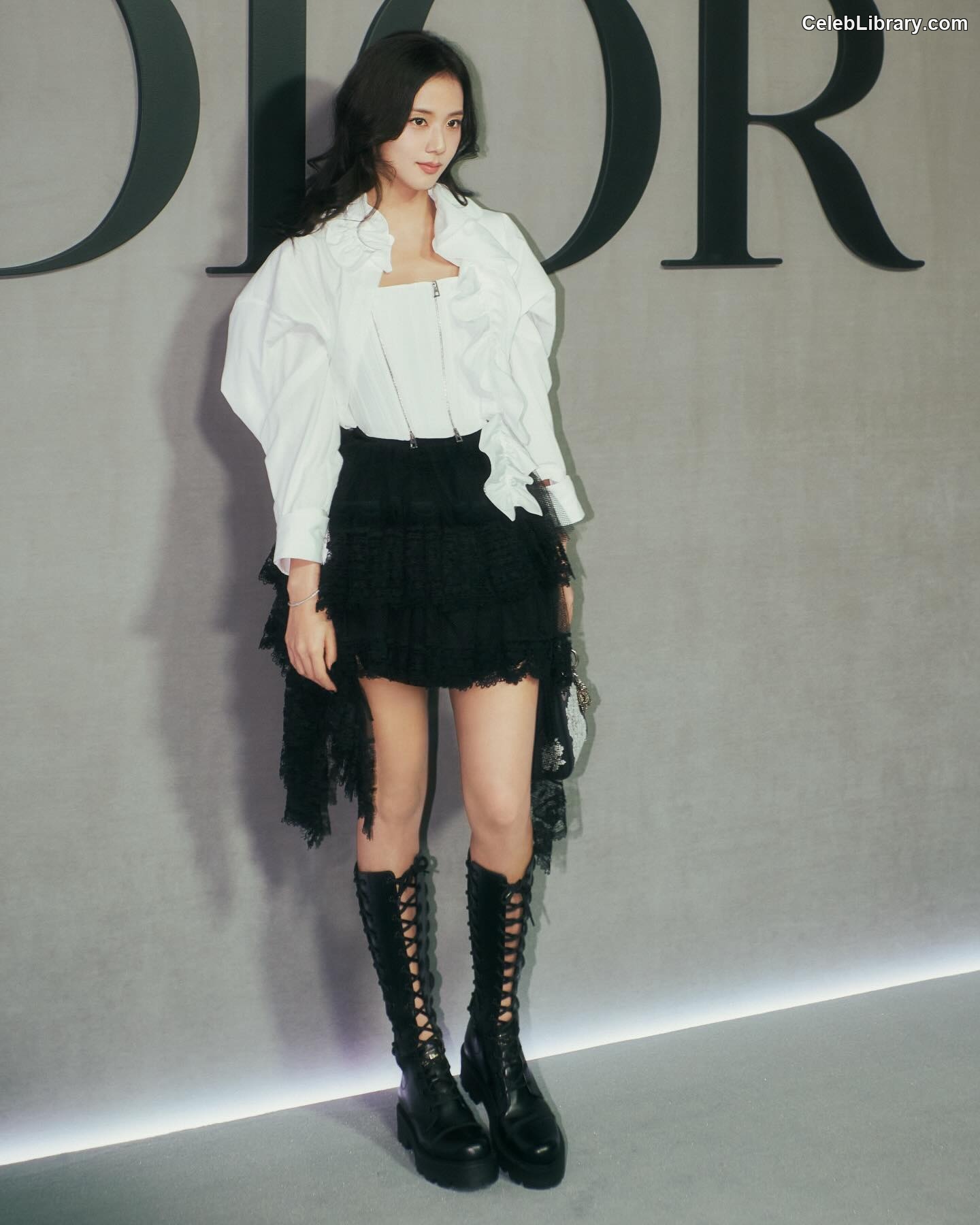 Jisoo  - BLΛƆKPIИK ( BLACKPINK ) photo 10 of 2451