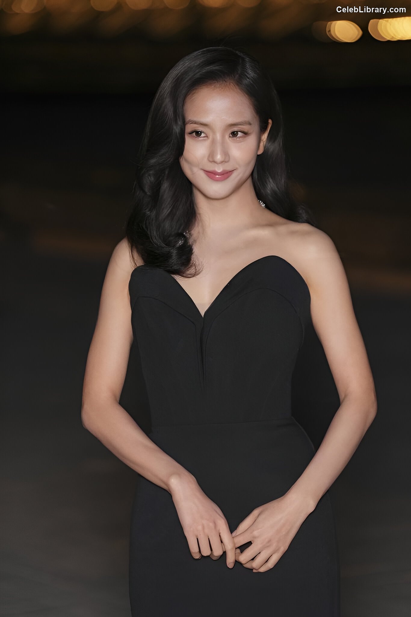 Jisoo  - BLΛƆKPIИK ( BLACKPINK ) photo 16 of 2451