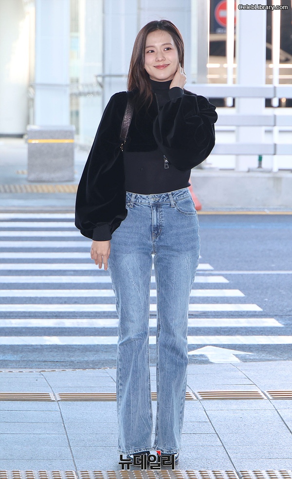 Jisoo  - BLΛƆKPIИK ( BLACKPINK ) photo 15 of 2451
