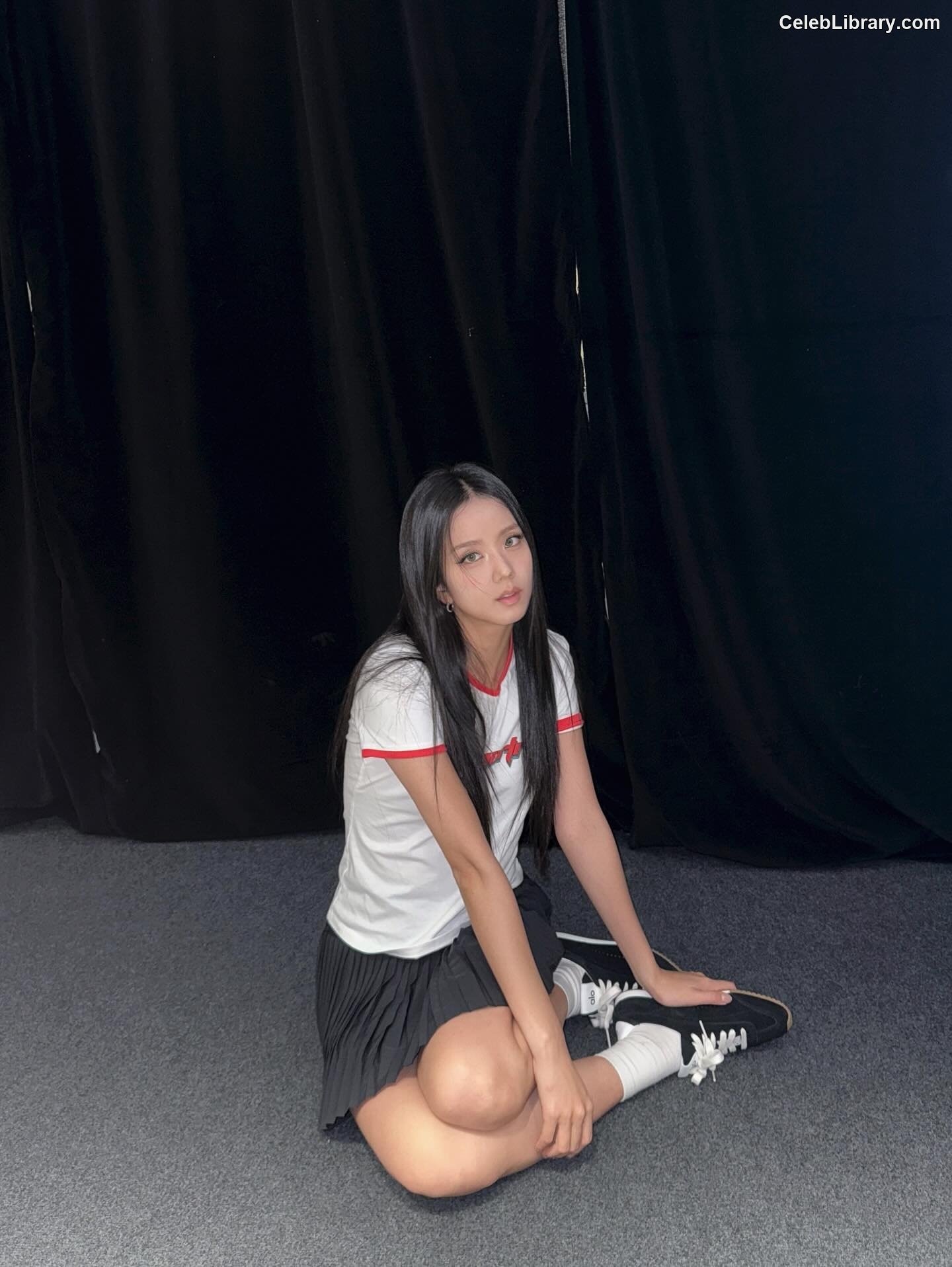 Jisoo  - BLΛƆKPIИK ( BLACKPINK ) photo 20 of 2451