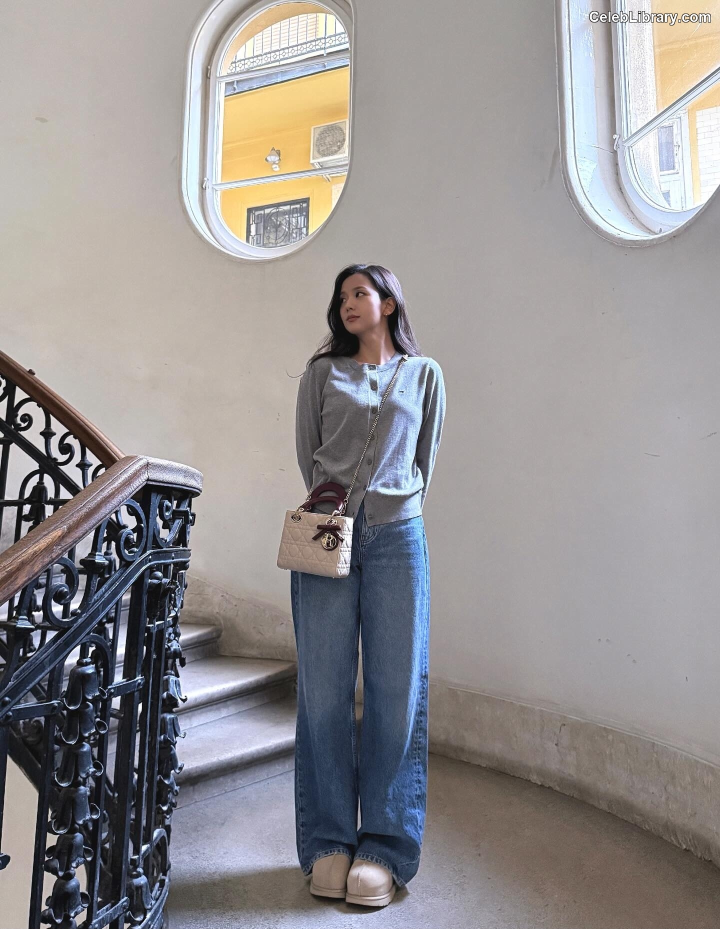 Jisoo  - BLΛƆKPIИK ( BLACKPINK ) photo 13 of 2451
