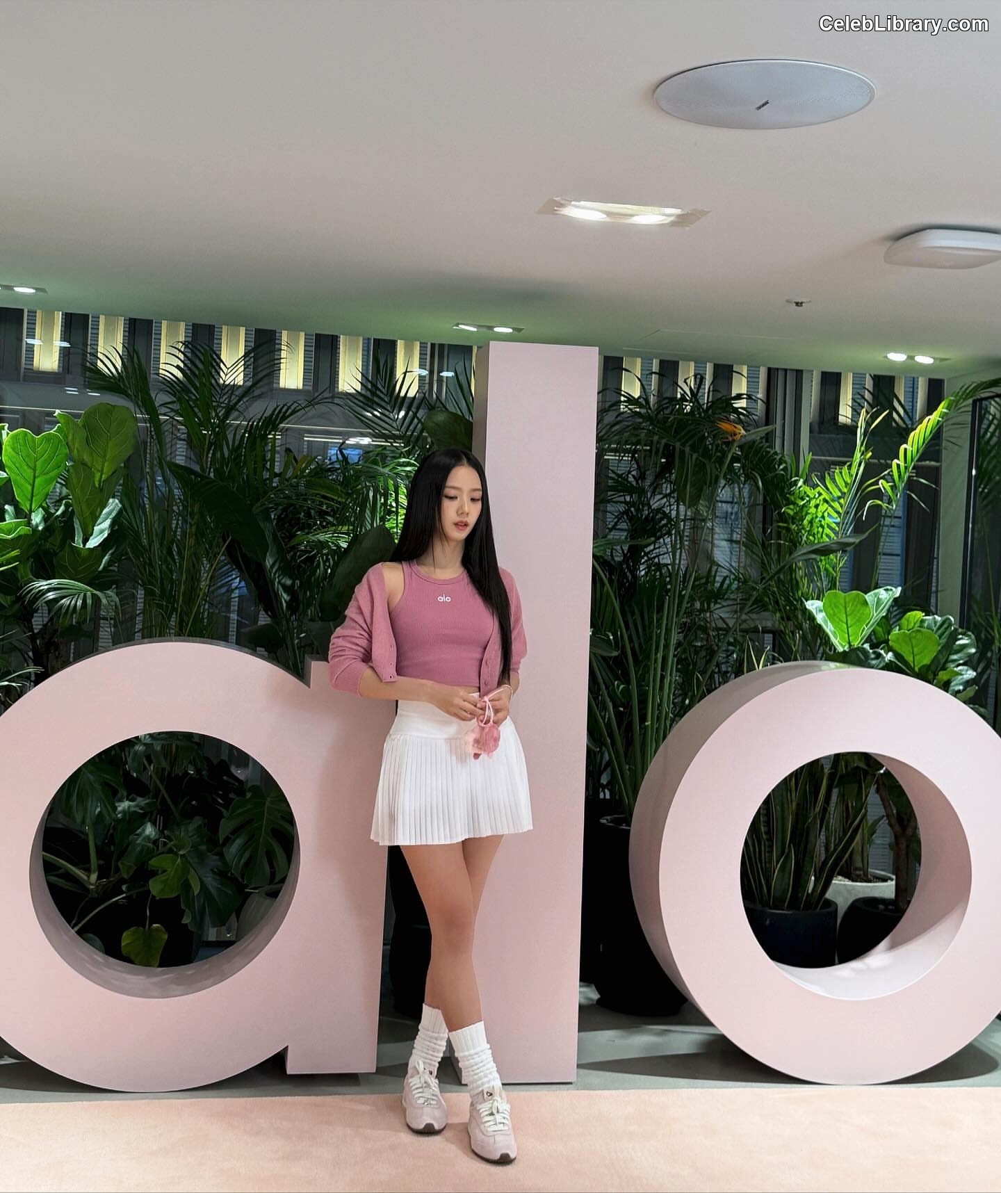 Jisoo  - BLΛƆKPIИK ( BLACKPINK ) photo 3 of 2451