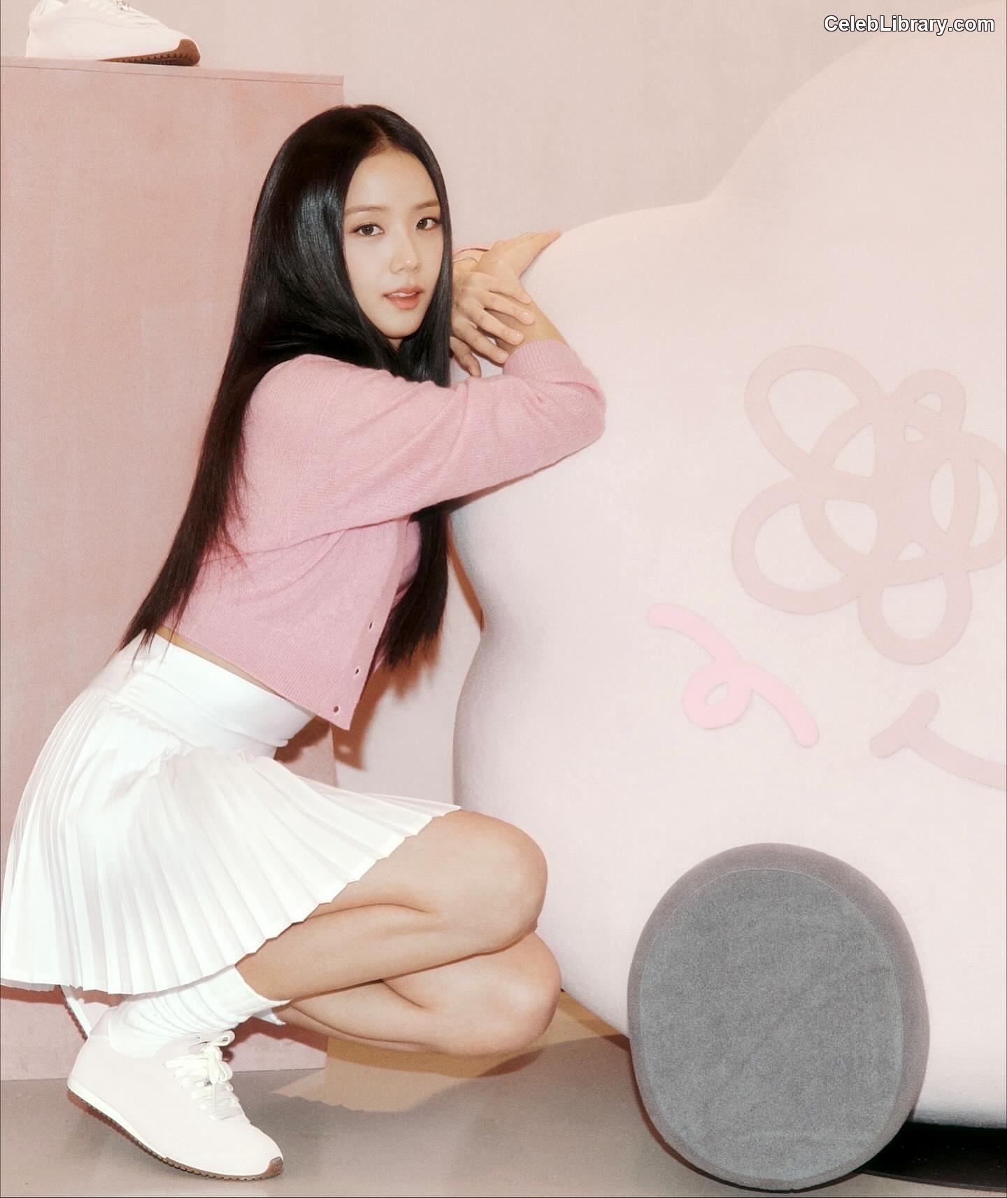 Jisoo  - BLΛƆKPIИK ( BLACKPINK ) photo 9 of 2451