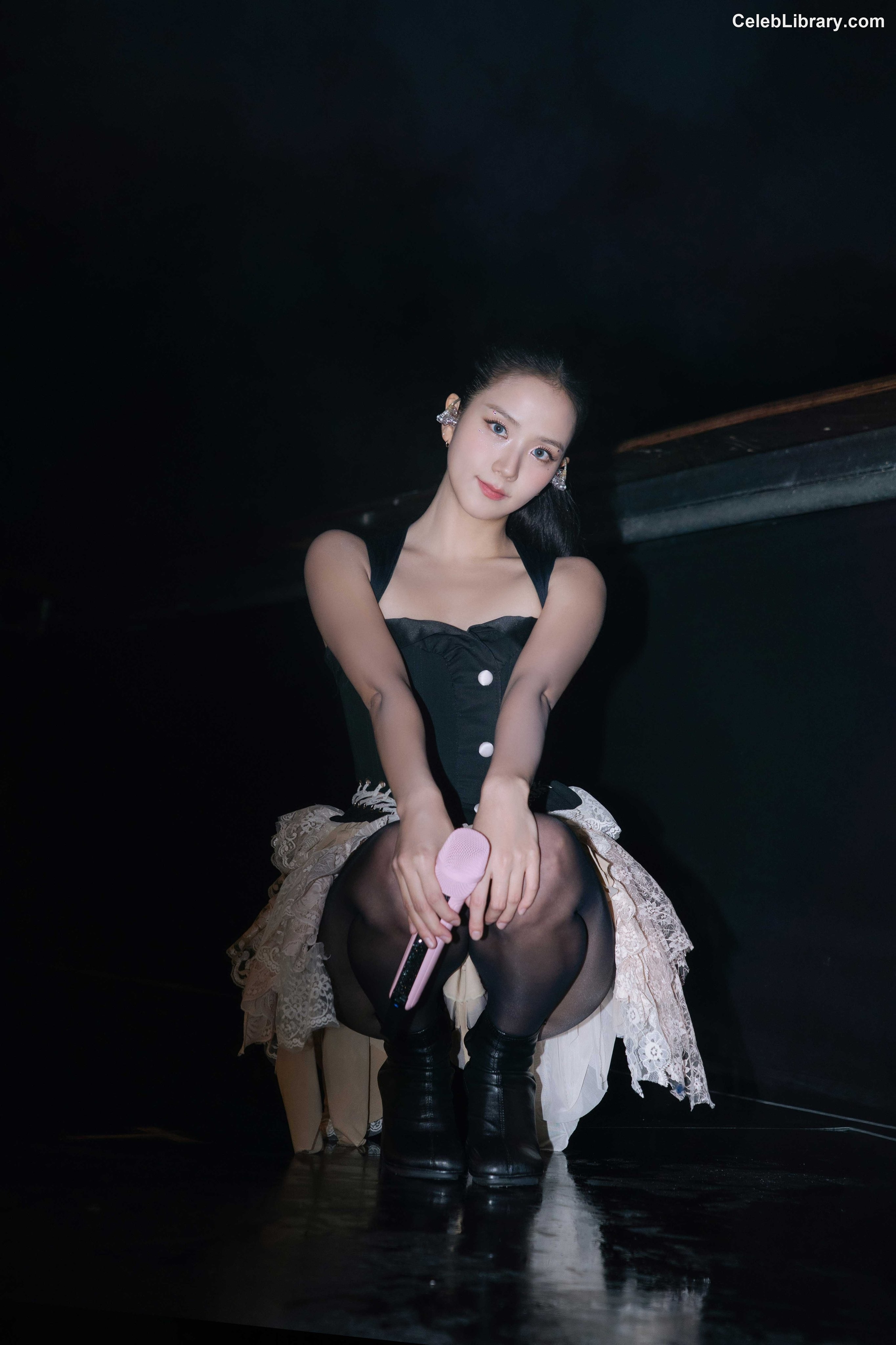 Jisoo  - BLΛƆKPIИK ( BLACKPINK ) photo 16 of 2451
