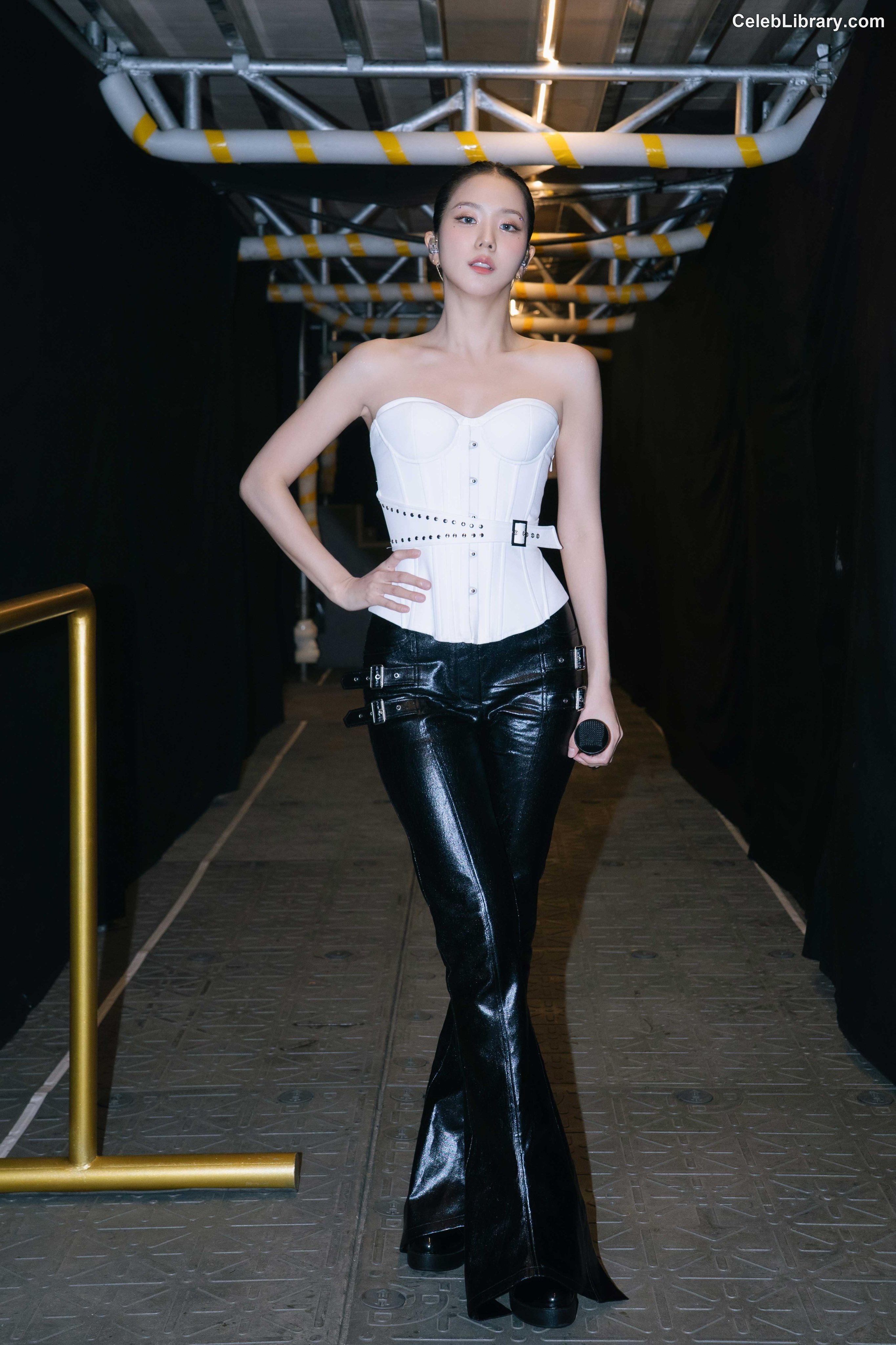 Jisoo  - BLΛƆKPIИK ( BLACKPINK ) photo 18 of 2451