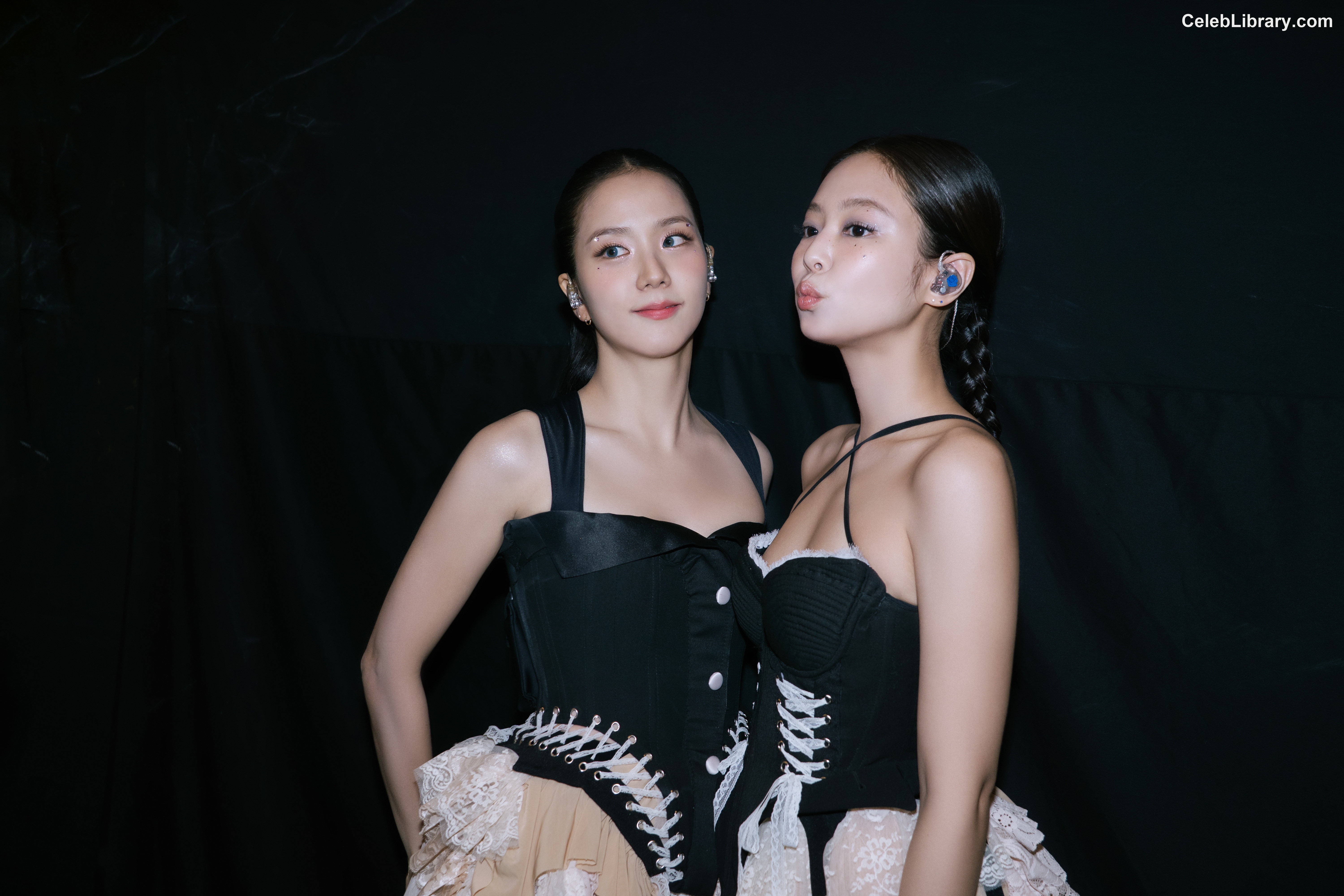 Jisoo  - BLΛƆKPIИK ( BLACKPINK ) photo 9 of 2451