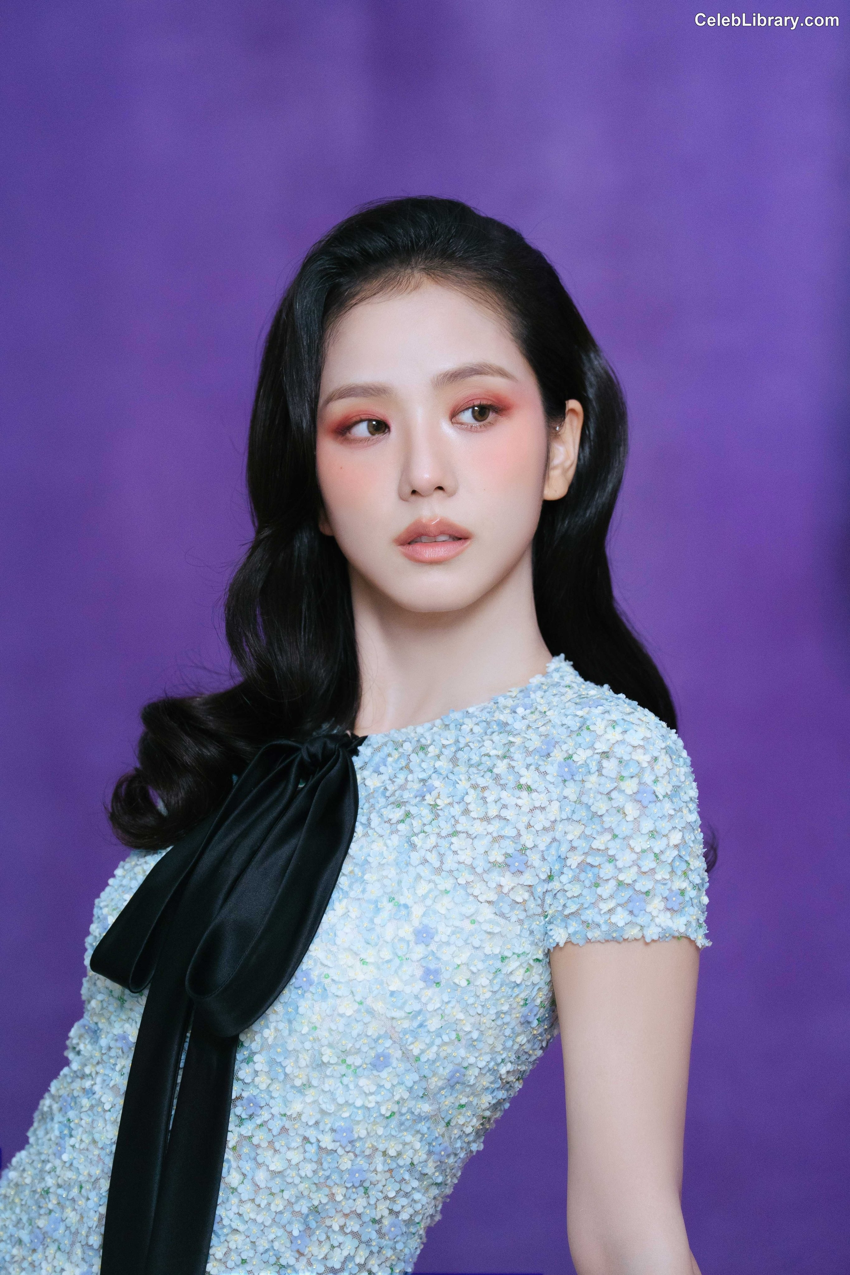 Jisoo  - BLΛƆKPIИK ( BLACKPINK ) photo 2 of 2451