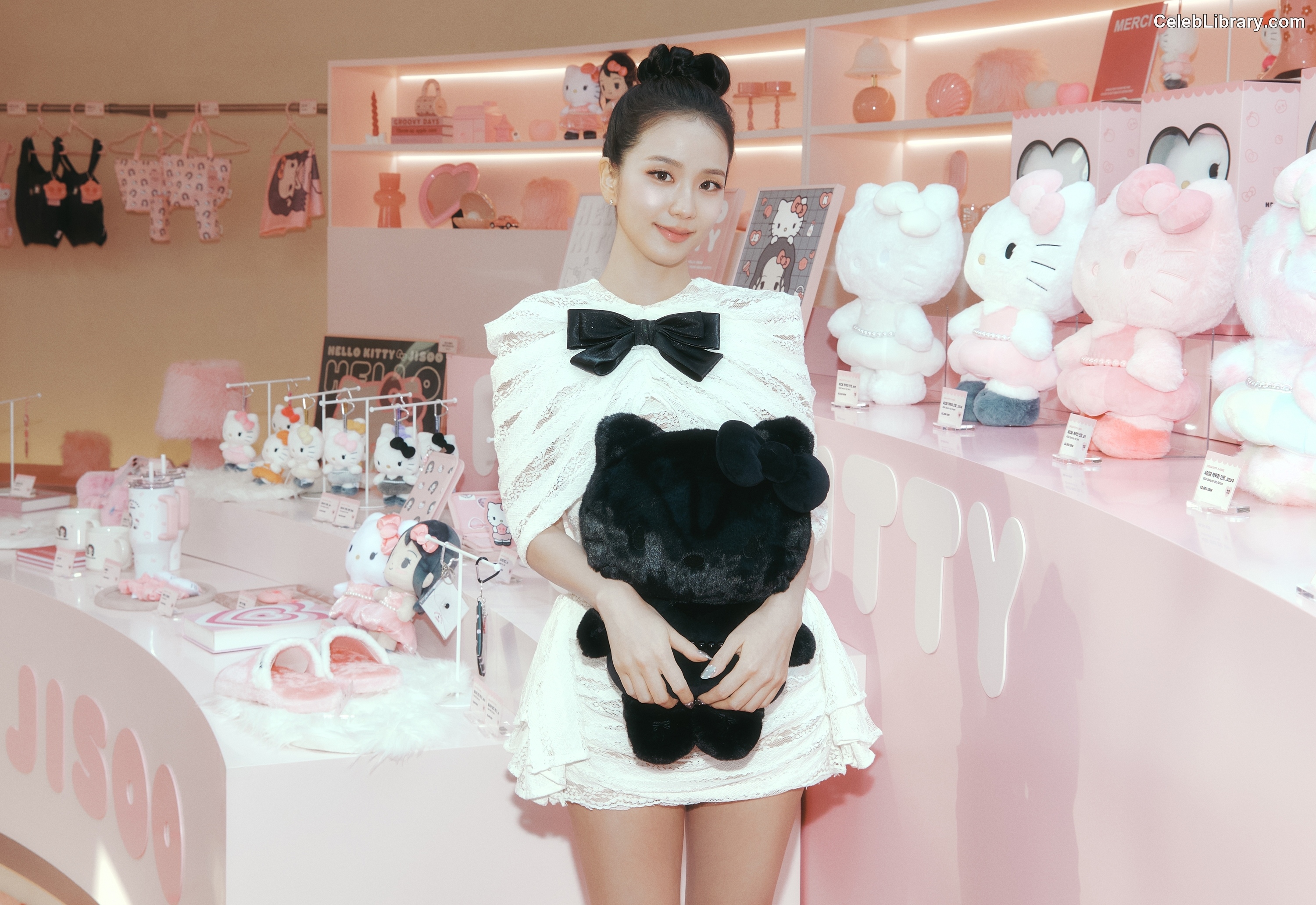 Jisoo  - BLΛƆKPIИK ( BLACKPINK ) photo 5 of 2451
