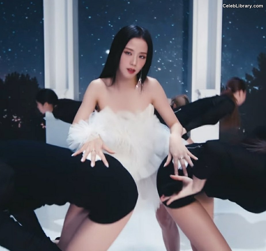 Jisoo  - BLΛƆKPIИK ( BLACKPINK ) photo 9 of 2451