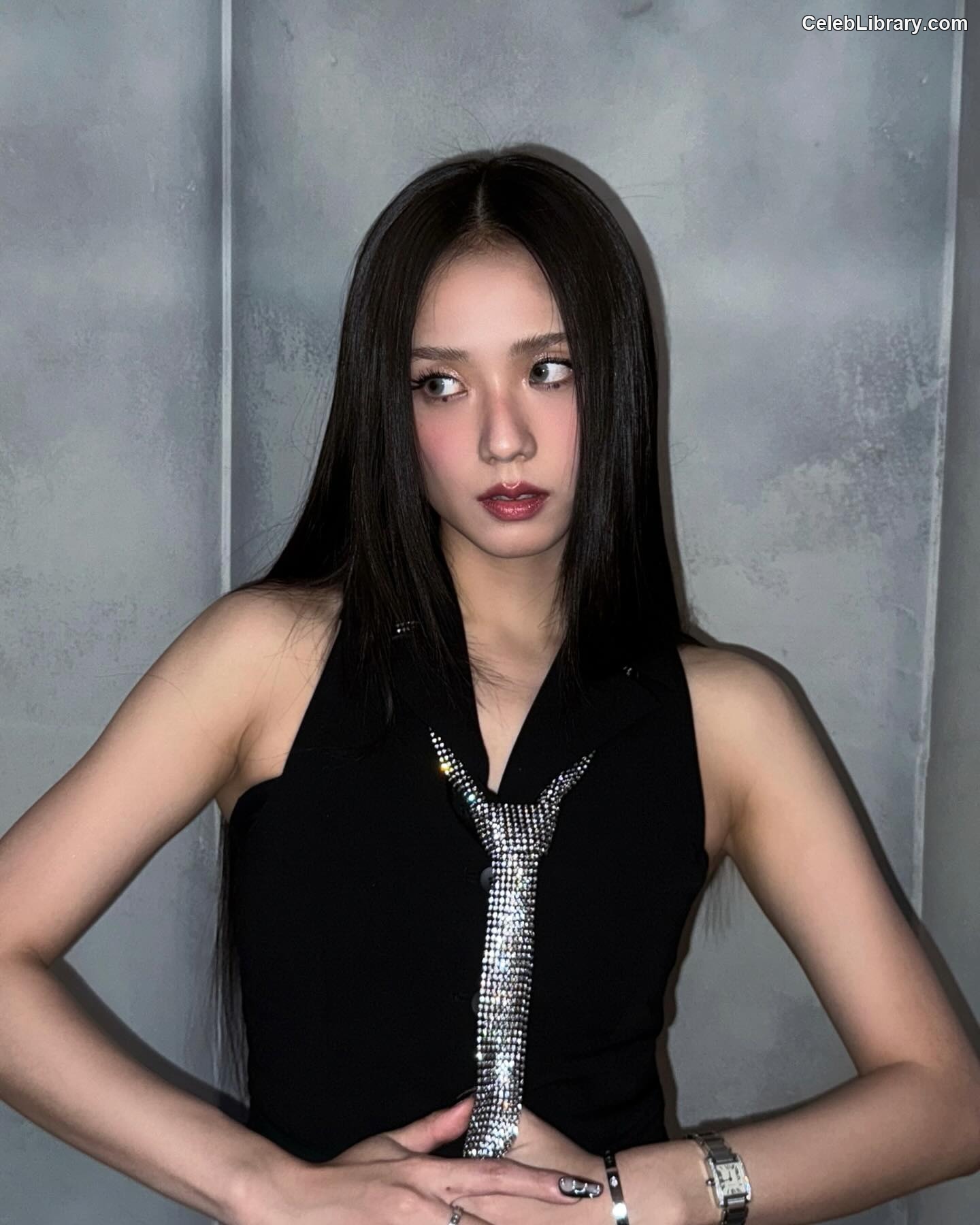 Jisoo  - BLΛƆKPIИK ( BLACKPINK ) photo 10 of 2451