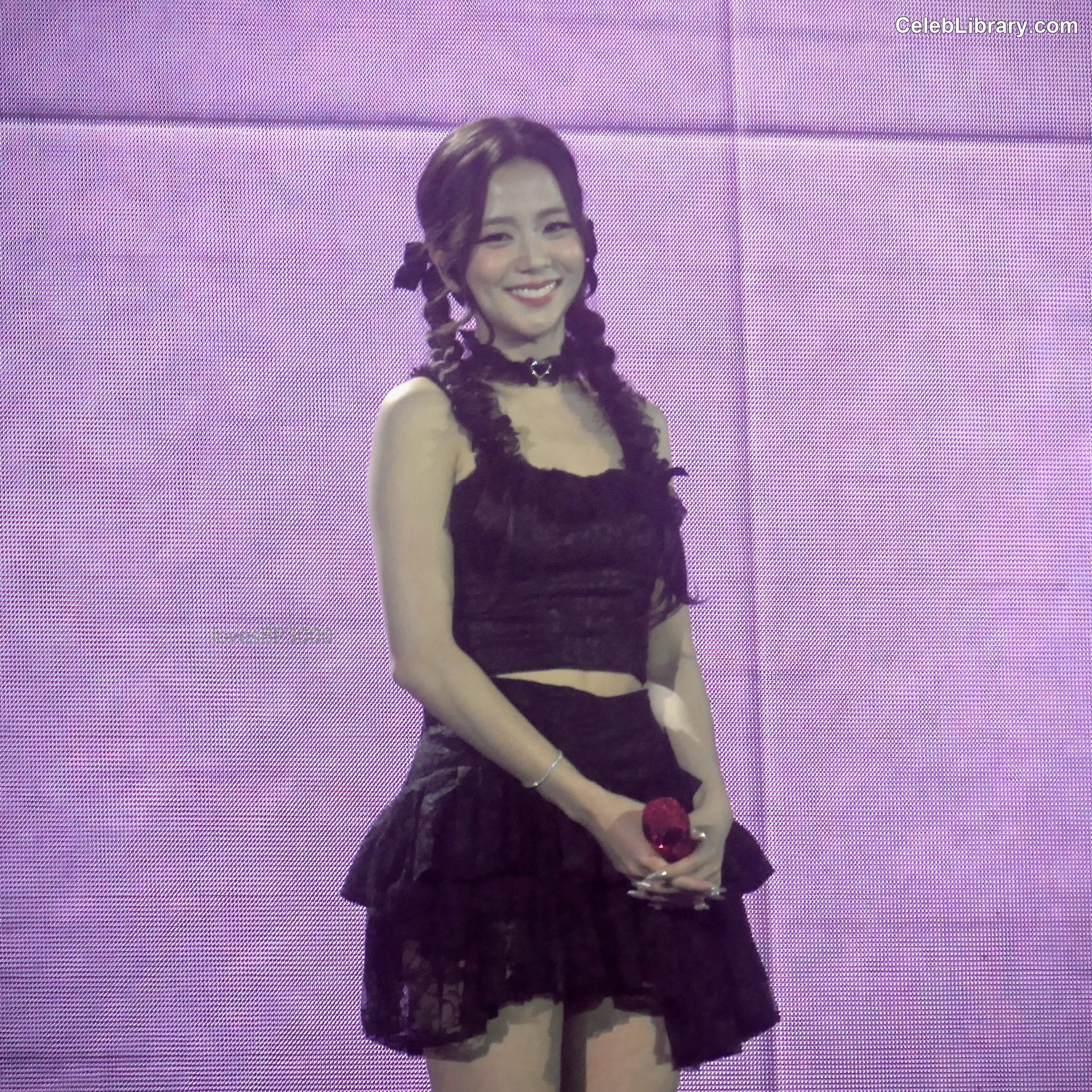 Jisoo  - BLΛƆKPIИK ( BLACKPINK ) photo 7 of 2451