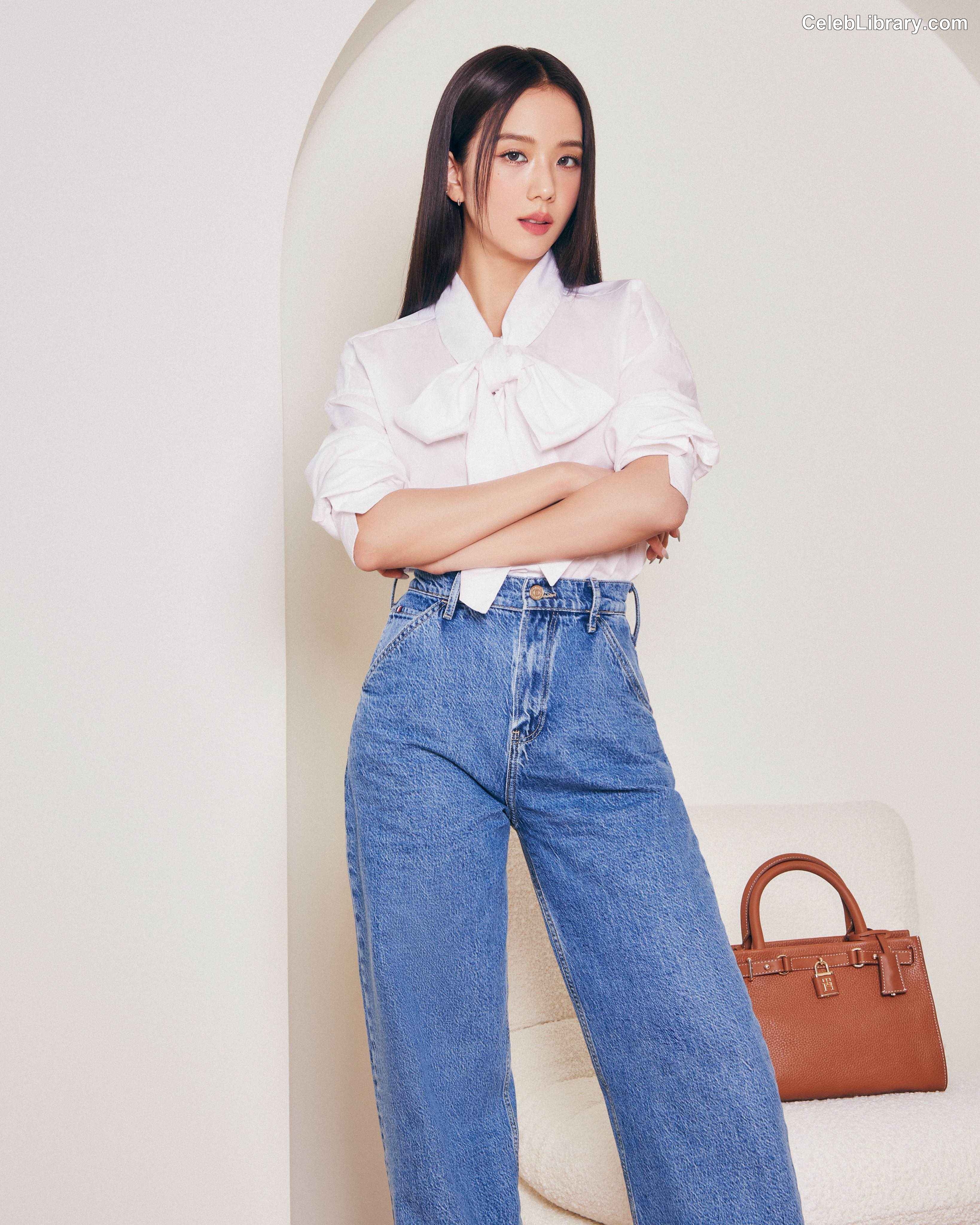 Jisoo  - BLΛƆKPIИK ( BLACKPINK ) photo 11 of 2451