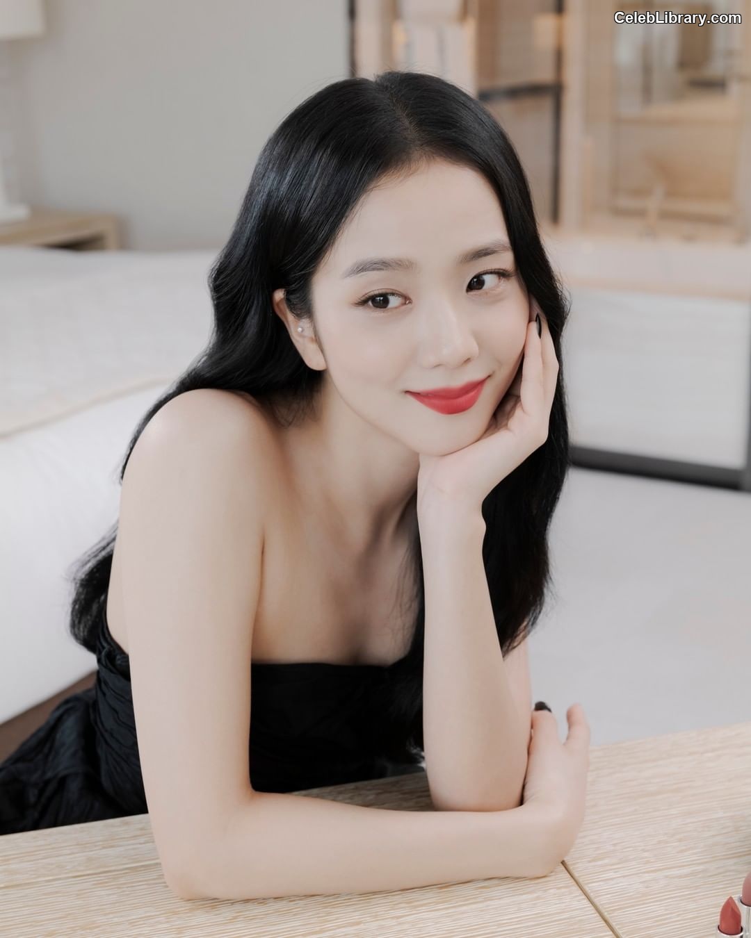 Jisoo  - BLΛƆKPIИK ( BLACKPINK ) photo 22 of 2451