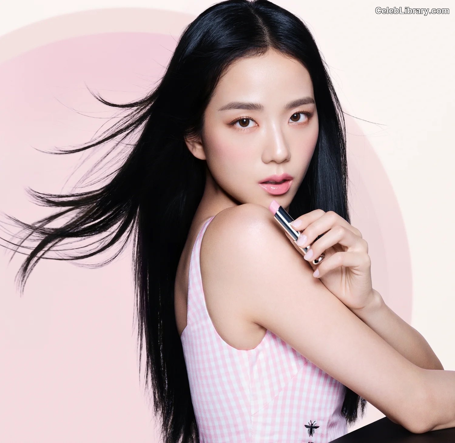 Jisoo  - BLΛƆKPIИK ( BLACKPINK ) photo 1 of 2451