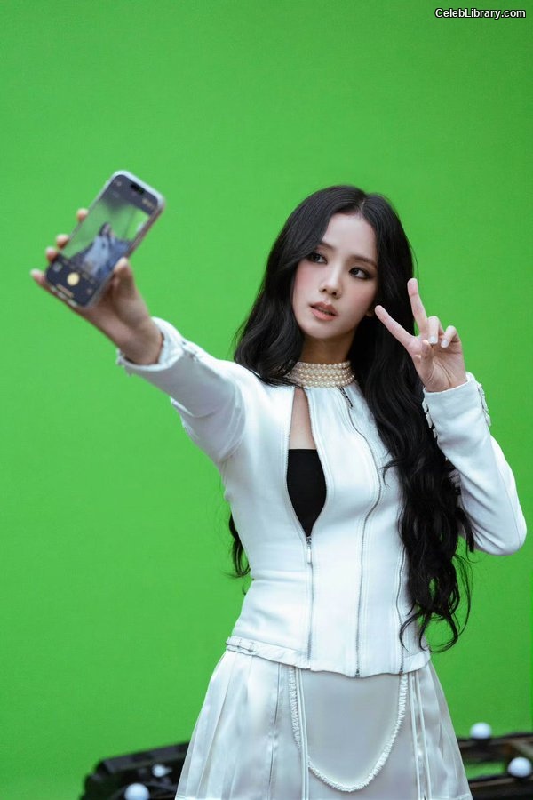 Jisoo  - BLΛƆKPIИK ( BLACKPINK ) photo 24 of 2451