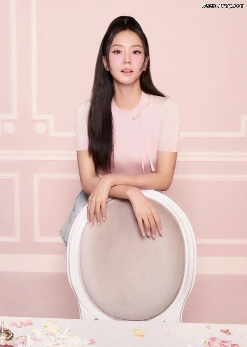 Jisoo  - BLΛƆKPIИK ( BLACKPINK ) photo 16 of 2451