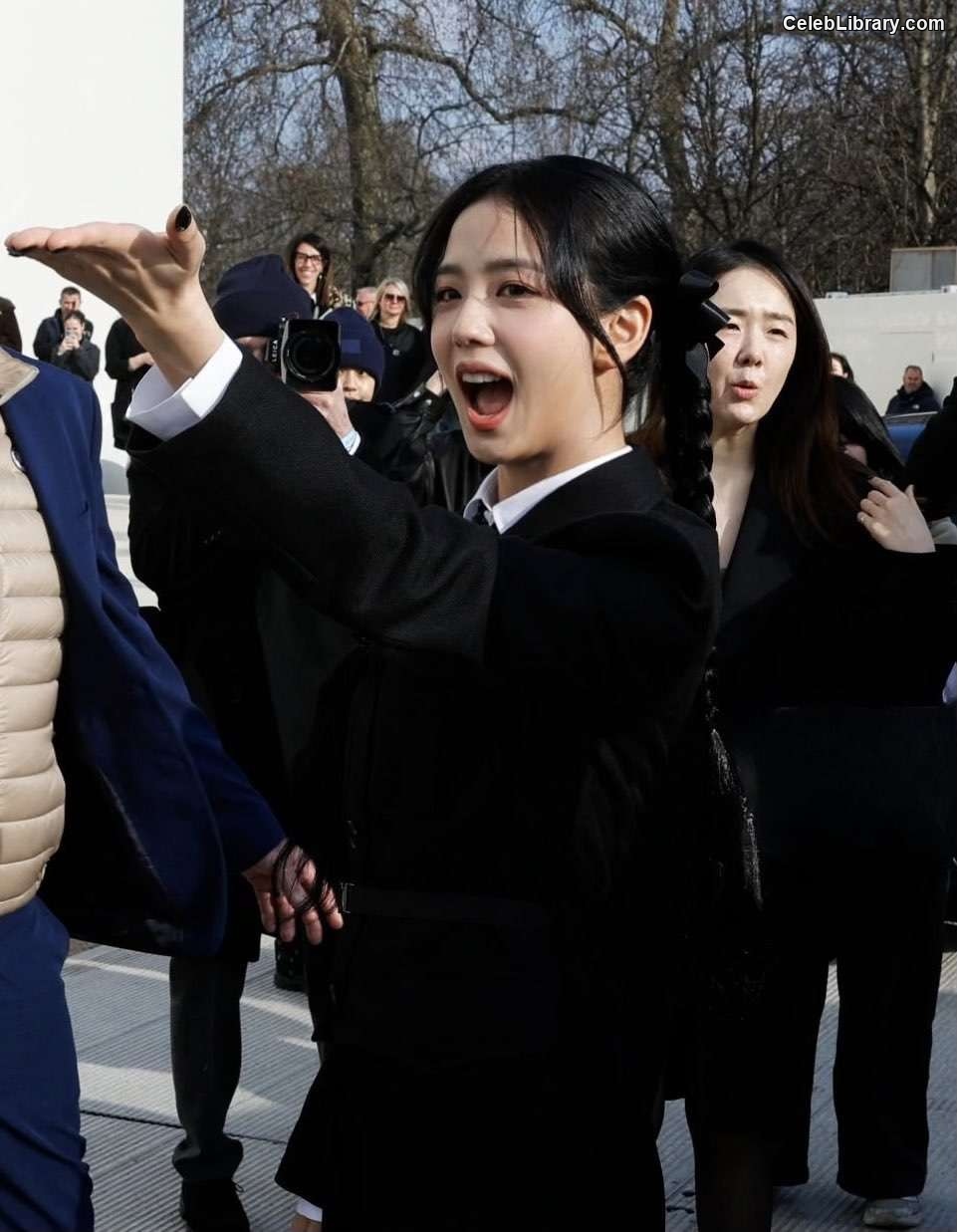 Jisoo  - BLΛƆKPIИK ( BLACKPINK ) photo 2 of 2451