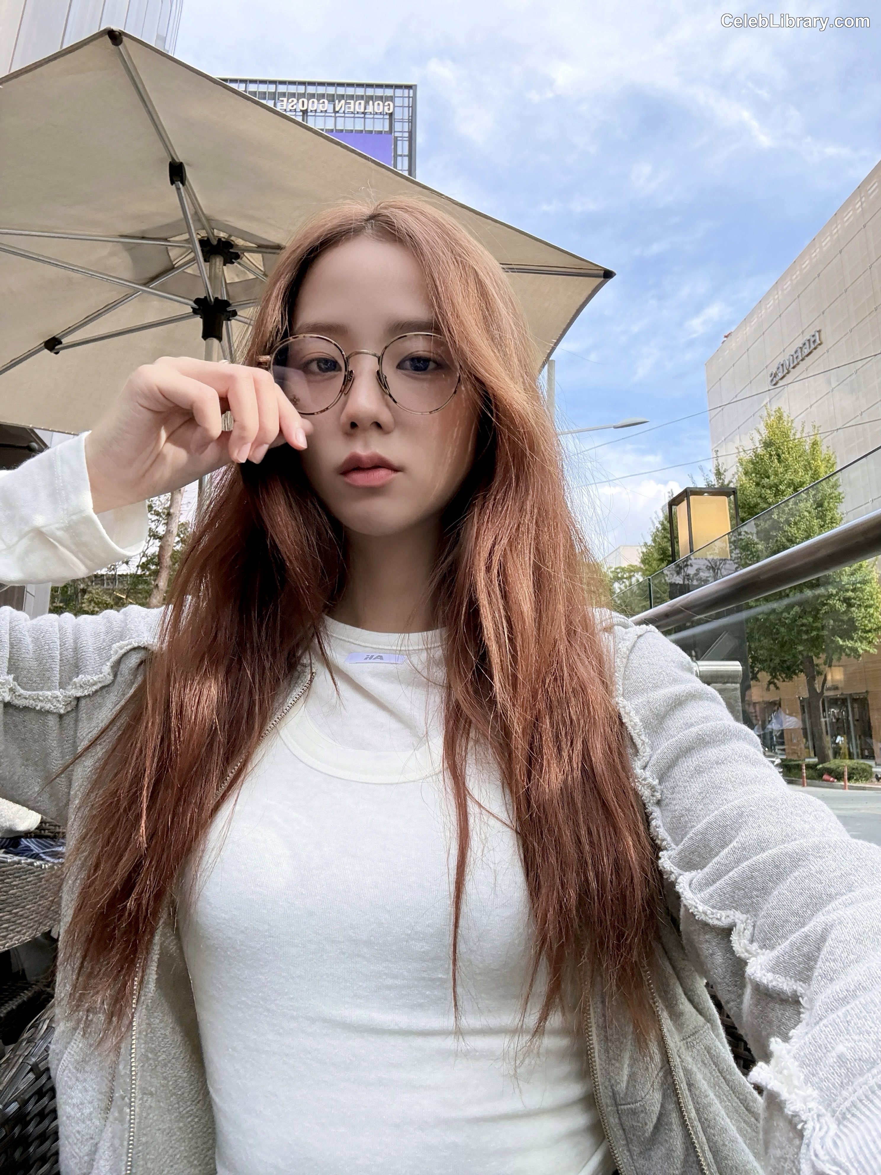 Jisoo  - BLΛƆKPIИK ( BLACKPINK ) photo 20 of 2451