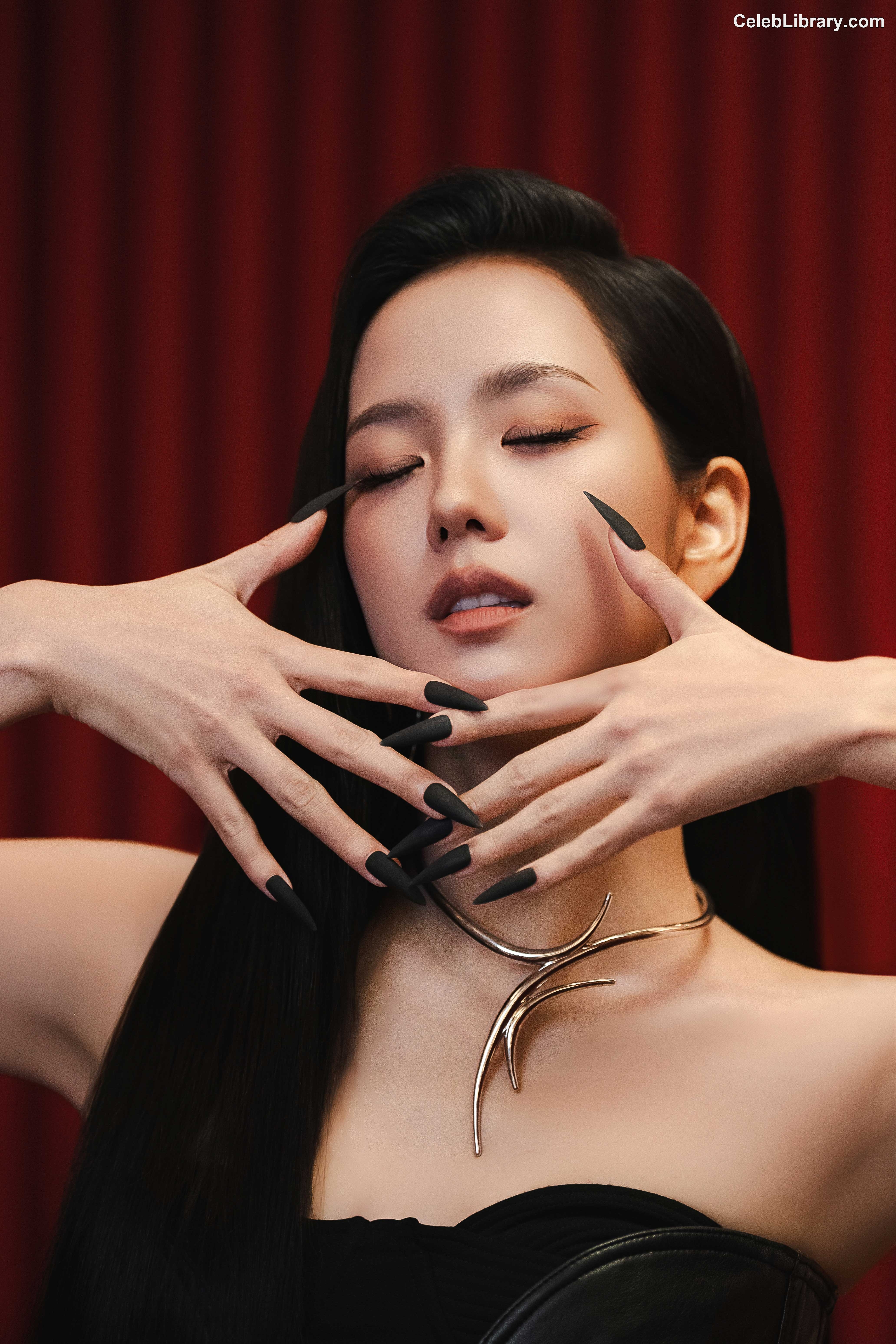 Jisoo  - BLΛƆKPIИK ( BLACKPINK ) photo 21 of 2451