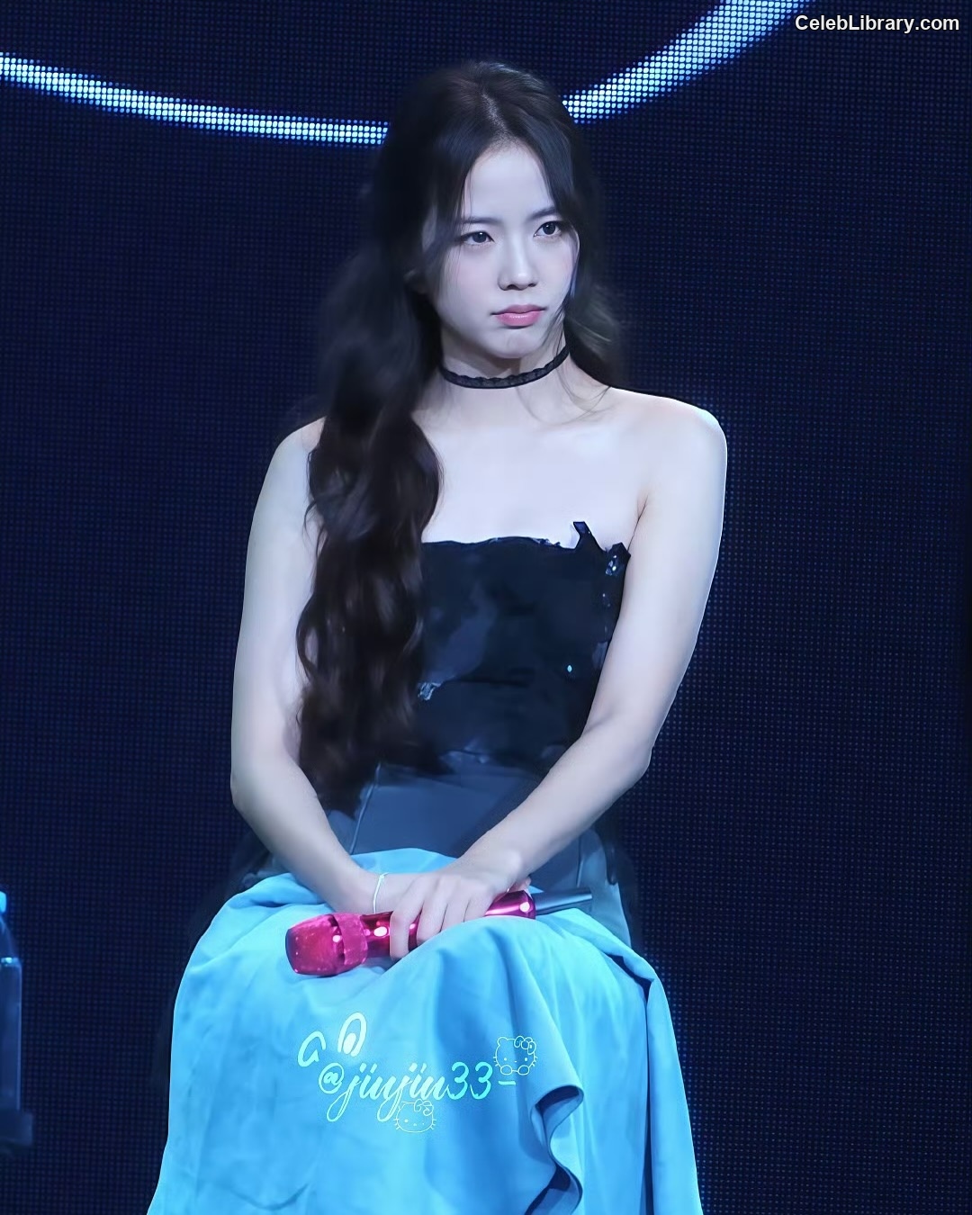 Jisoo  - BLΛƆKPIИK ( BLACKPINK ) photo 2 of 2451