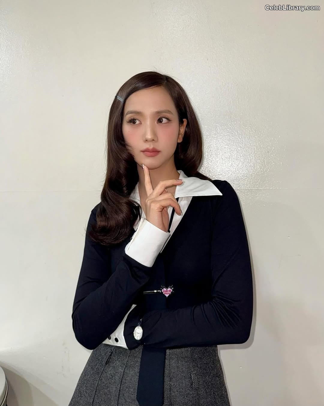 Jisoo  - BLΛƆKPIИK ( BLACKPINK ) photo 3 of 2451