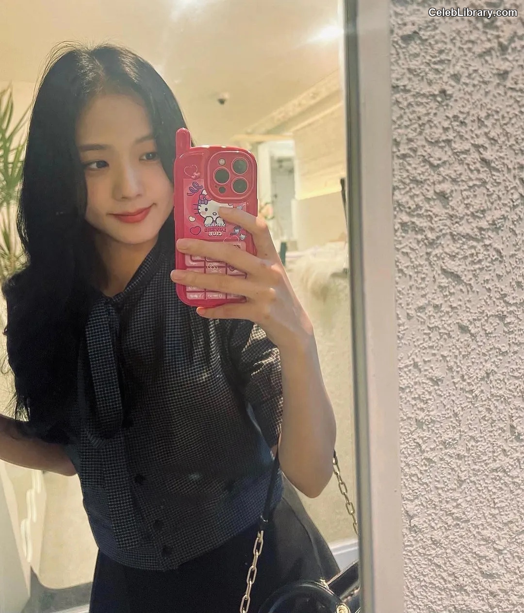 Jisoo  - BLΛƆKPIИK ( BLACKPINK ) photo 17 of 2451