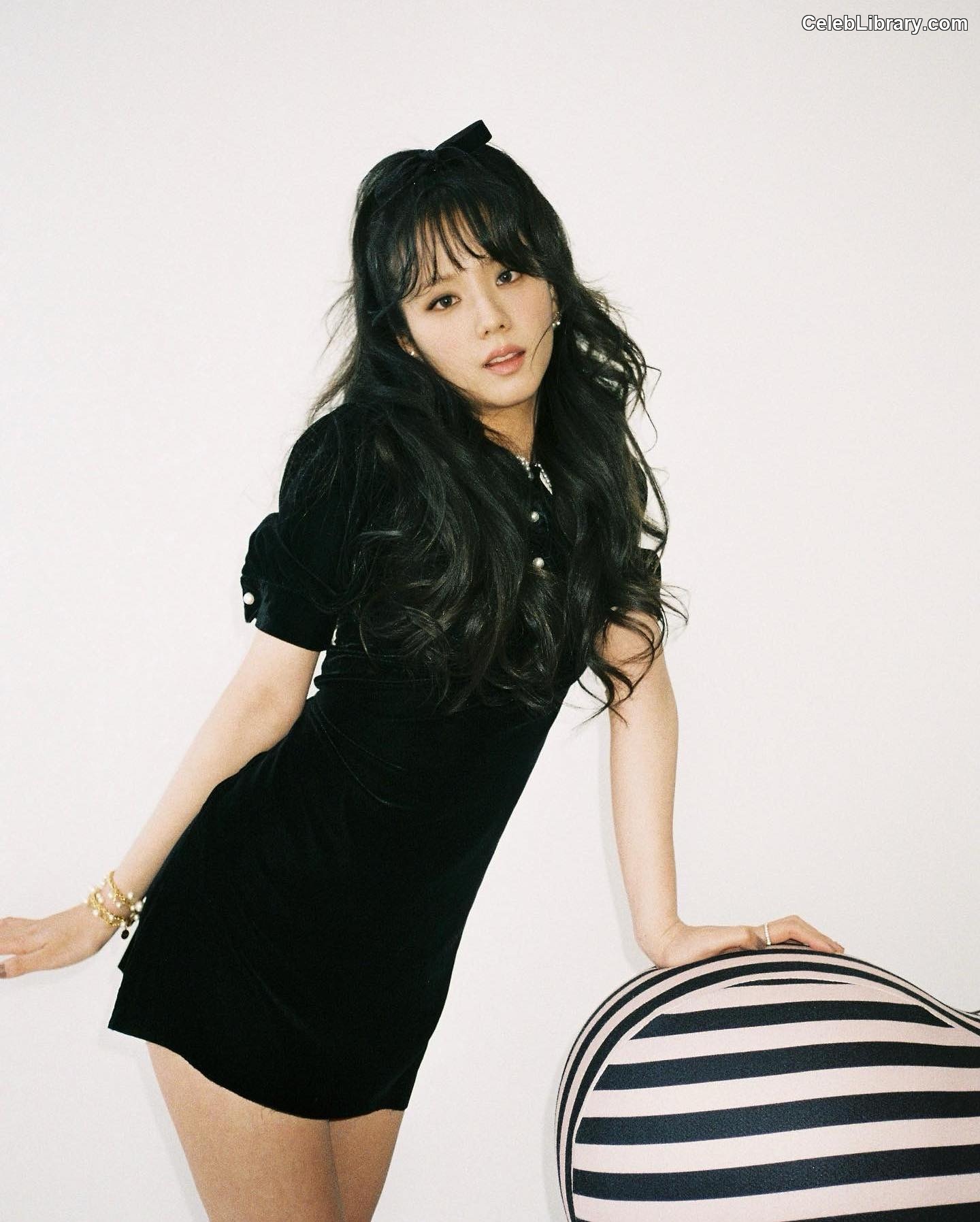 Jisoo  - BLΛƆKPIИK ( BLACKPINK ) photo 22 of 2451
