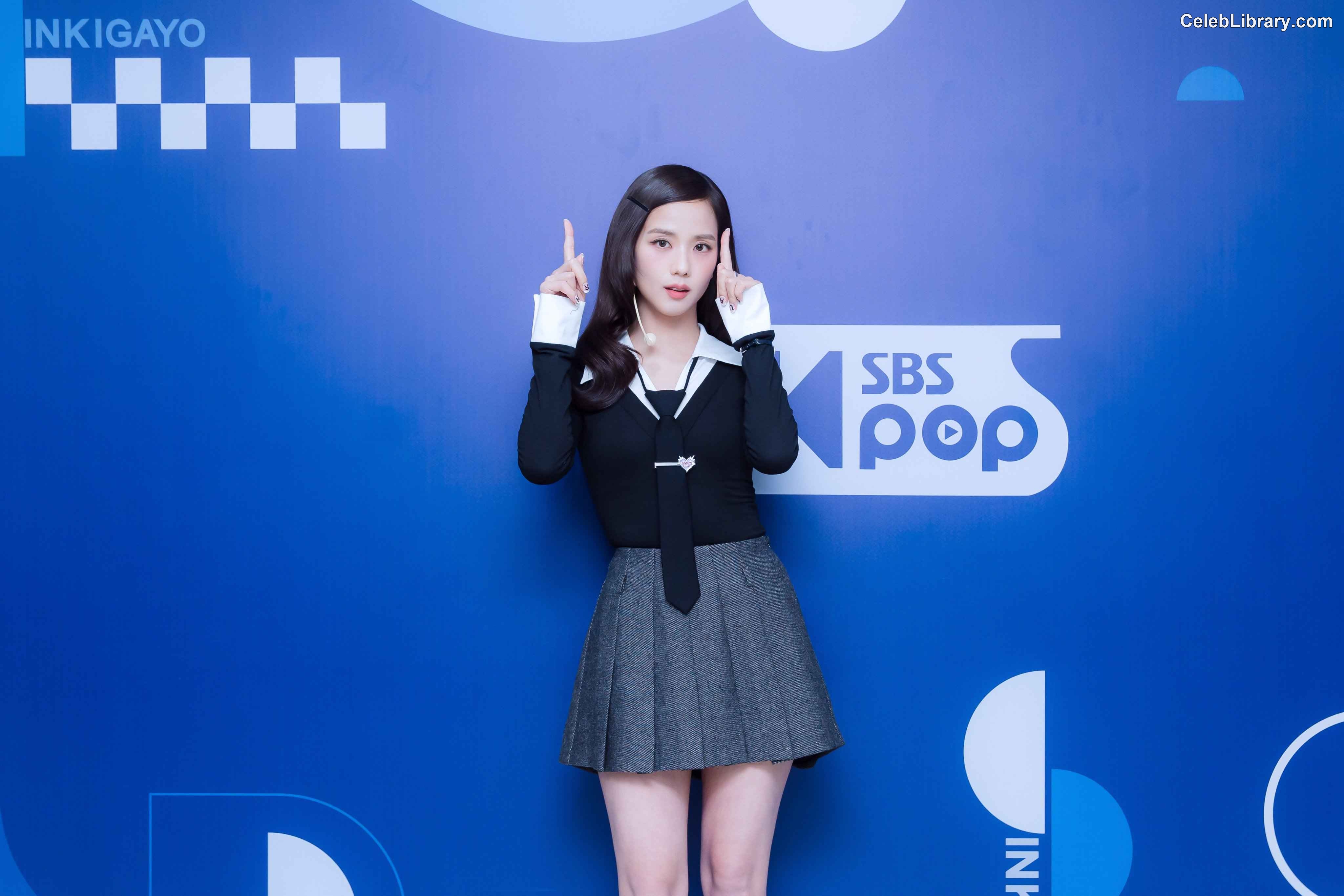 Jisoo  - BLΛƆKPIИK ( BLACKPINK ) photo 21 of 2451