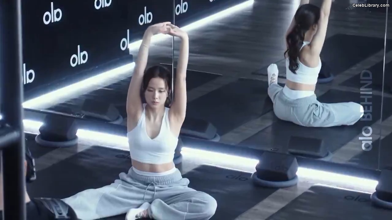 Jisoo  - BLΛƆKPIИK ( BLACKPINK ) photo 7 of 2451