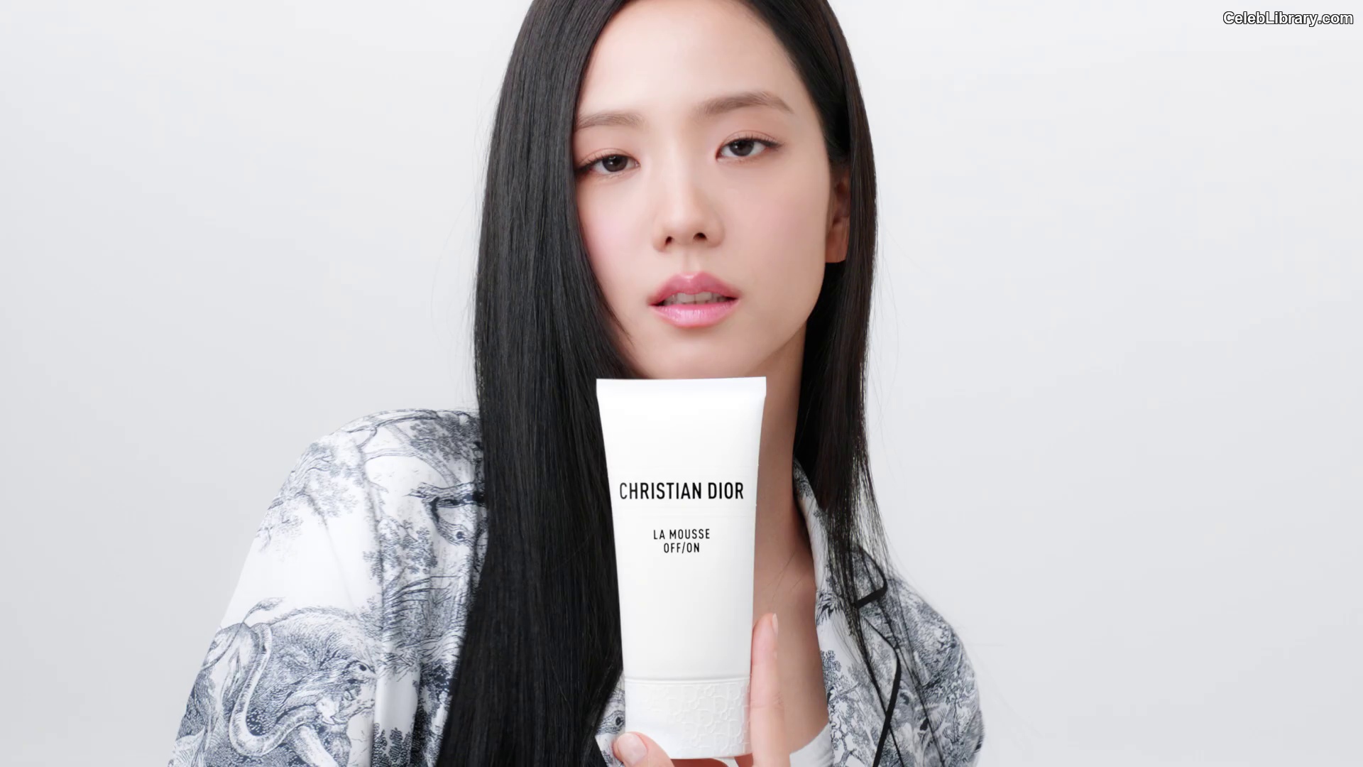 Jisoo  - BLΛƆKPIИK ( BLACKPINK ) photo 12 of 2451