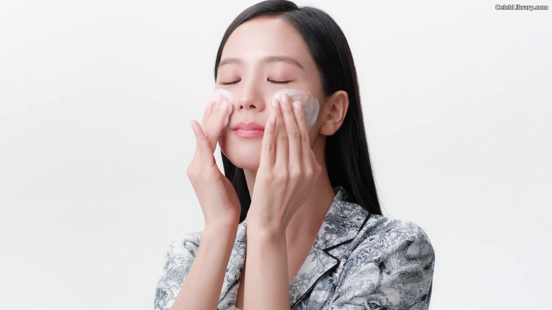 Jisoo  - BLΛƆKPIИK ( BLACKPINK ) photo 14 of 2451