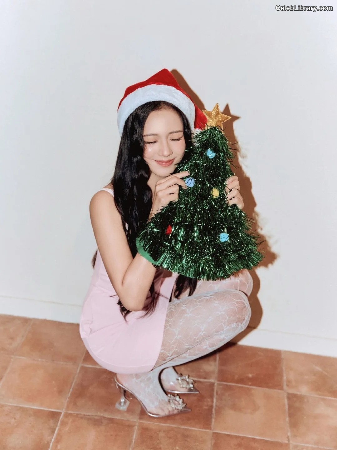Jisoo  - BLΛƆKPIИK ( BLACKPINK ) photo 12 of 2451