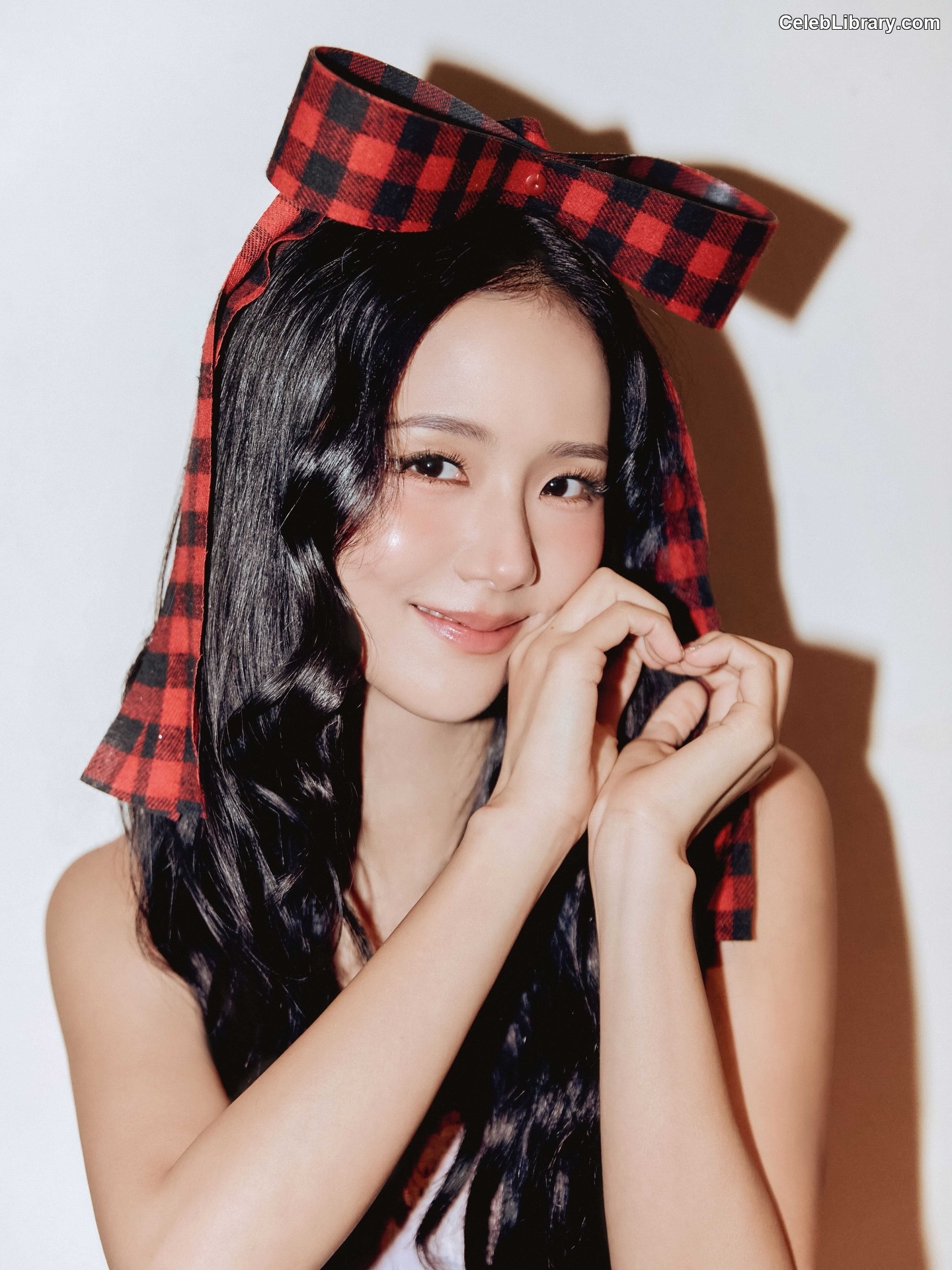Jisoo  - BLΛƆKPIИK ( BLACKPINK ) photo 24 of 2451
