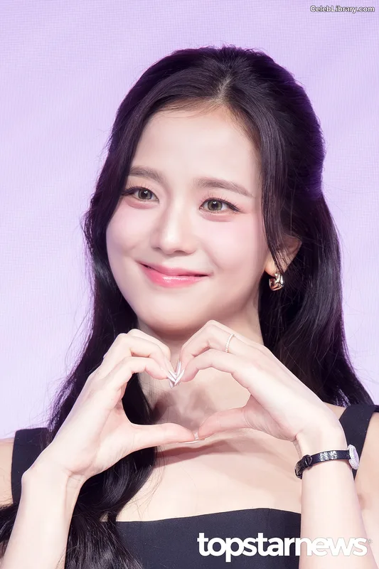 Jisoo  - BLΛƆKPIИK ( BLACKPINK ) photo 11 of 2451
