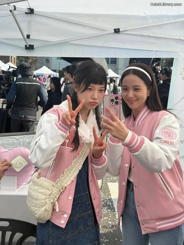 Jisoo  - BLΛƆKPIИK ( BLACKPINK ) photo 10 of 2451