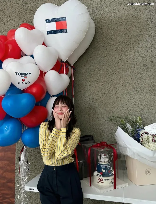 Jisoo  - BLΛƆKPIИK ( BLACKPINK ) photo 16 of 2451