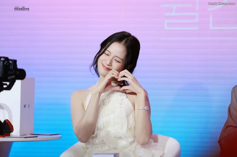 Jisoo  - BLΛƆKPIИK ( BLACKPINK ) photo 18 of 2451