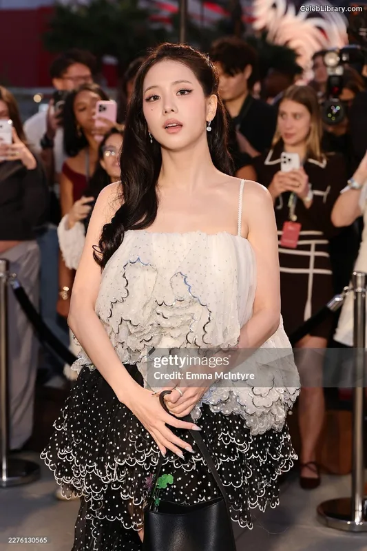 Jisoo  - BLΛƆKPIИK ( BLACKPINK ) photo 22 of 2451
