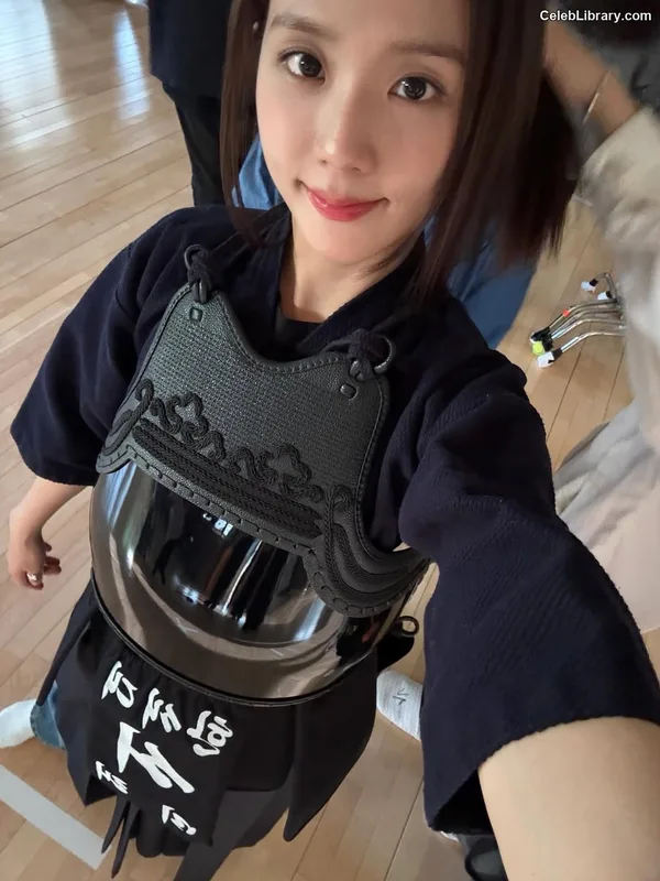 Jisoo  - BLΛƆKPIИK ( BLACKPINK ) photo 13 of 2451