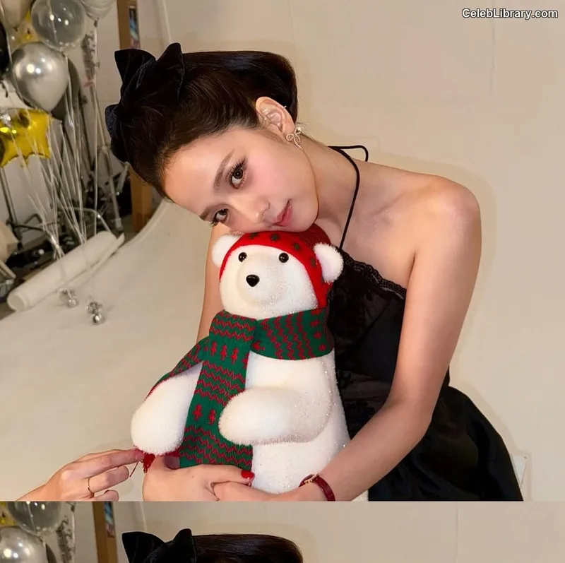 Jisoo  - BLΛƆKPIИK ( BLACKPINK ) photo 10 of 2451
