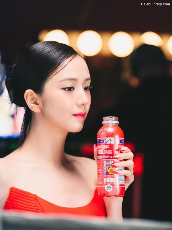 Jisoo - BLΛƆKPIИK ( BLACKPINK ) photo 8 of 2451