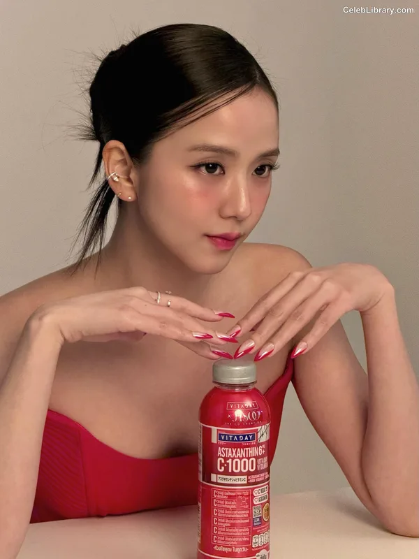 Jisoo - BLΛƆKPIИK ( BLACKPINK ) photo 10 of 2451
