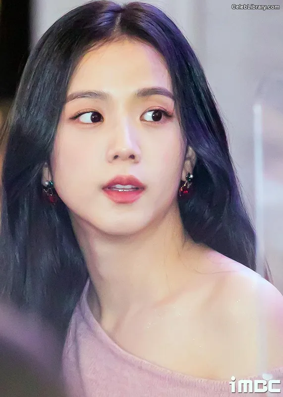 Jisoo  - BLΛƆKPIИK ( BLACKPINK ) photo 15 of 2451