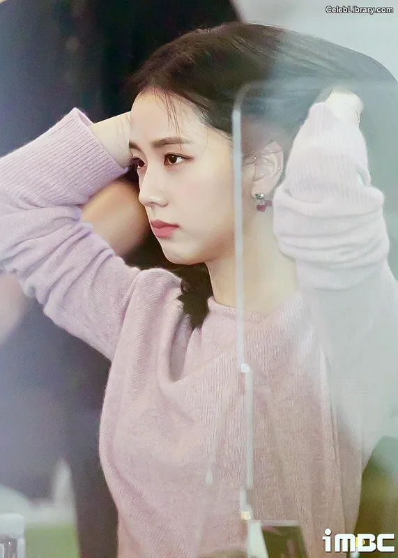 Jisoo  - BLΛƆKPIИK ( BLACKPINK ) photo 17 of 2451