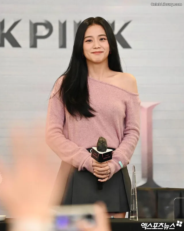 Jisoo  - BLΛƆKPIИK ( BLACKPINK ) photo 19 of 2451