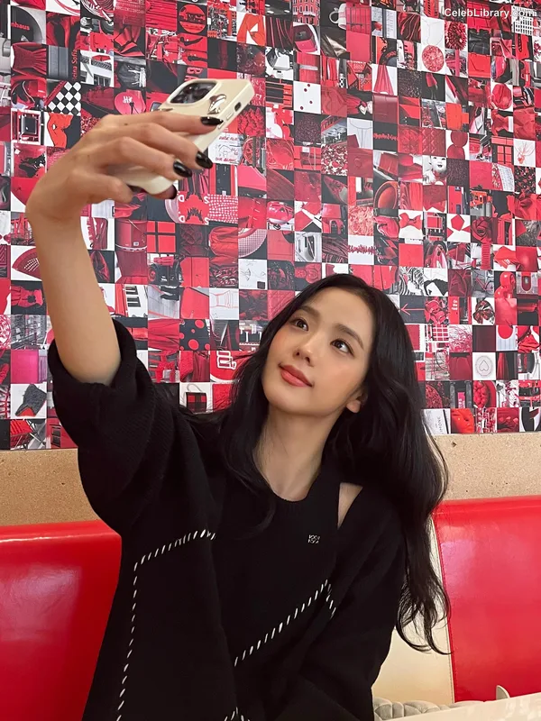 Jisoo - BLΛƆKPIИK ( BLACKPINK ) photo 13 of 2451