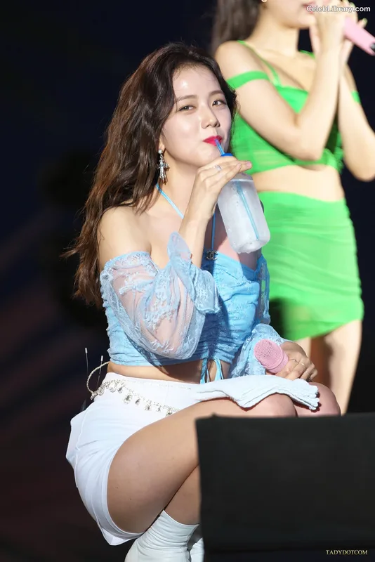 Jisoo - BLΛƆKPIИK ( BLACKPINK ) photo 20 of 2451