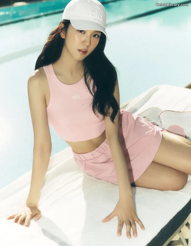 Jisoo - BLΛƆKPIИK ( BLACKPINK ) photo 5 of 2451