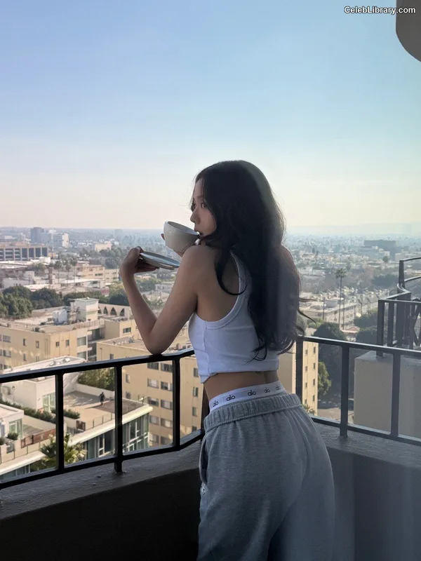 Jisoo - BLΛƆKPIИK ( BLACKPINK ) photo 10 of 2451