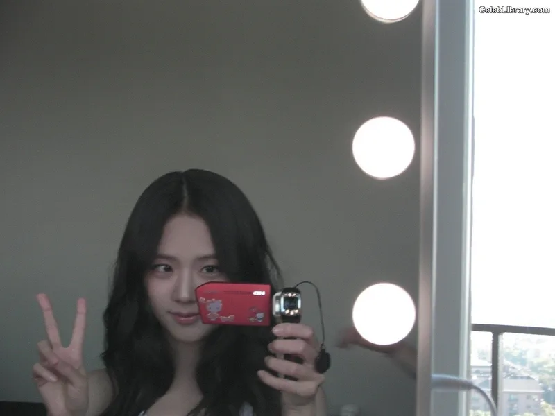 Jisoo - BLΛƆKPIИK ( BLACKPINK ) photo 14 of 2451